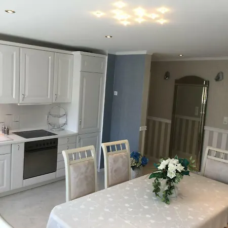 5 Sterne Ferienwohnung Cattaleya Emden Esterno foto
