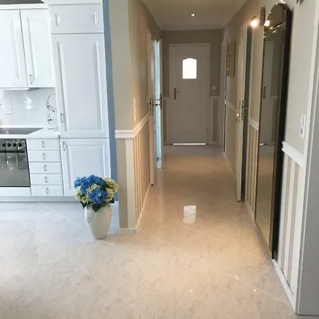 5 Sterne Ferienwohnung Cattaleya Emden Esterno foto